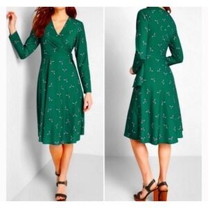 Modcloth Hutch Just Bee Yourself Size 10 Green Midi‎ Dress Faux Wrap